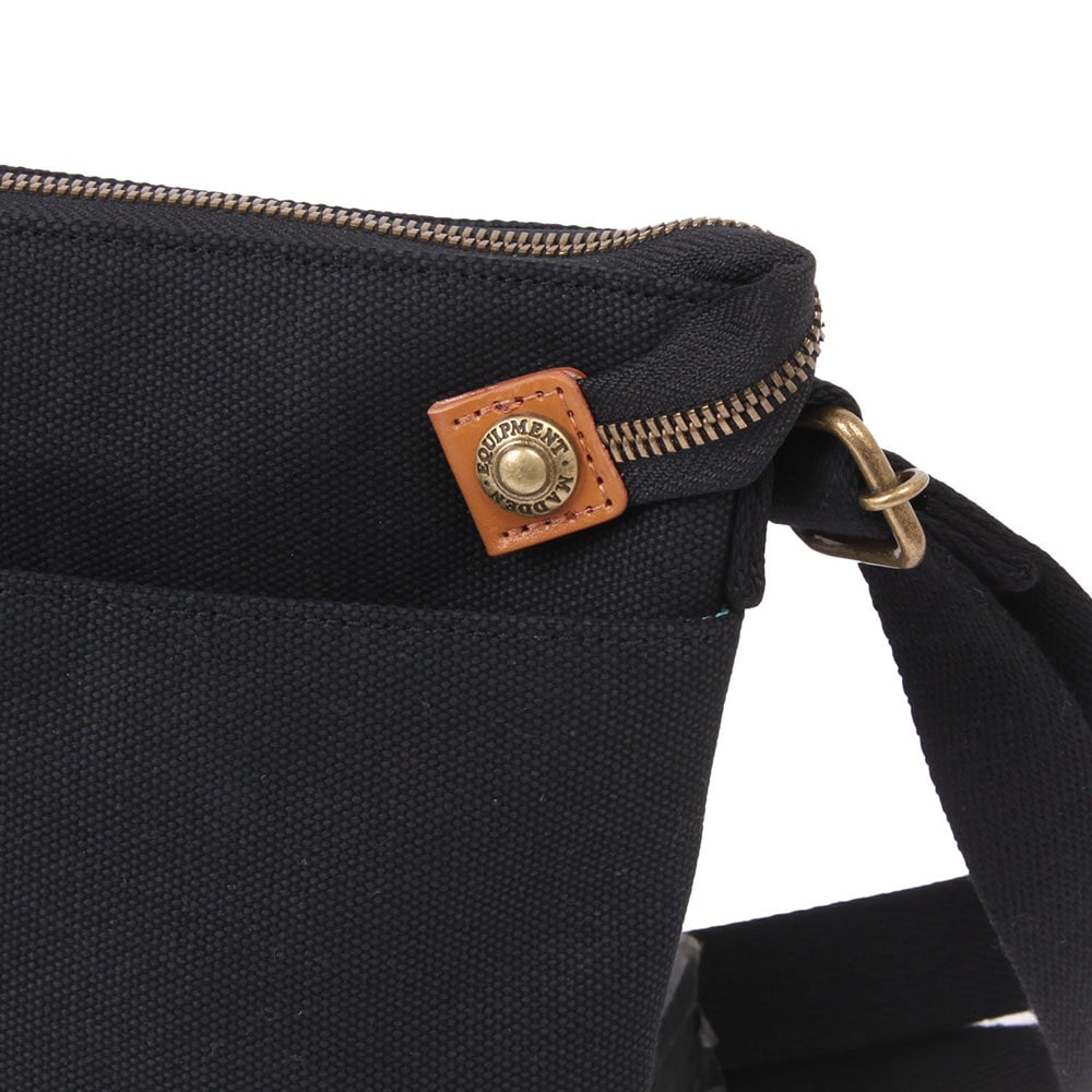 【MADDEN EQUIPMENT】<br>ミニショルダーバッグ EQHY02