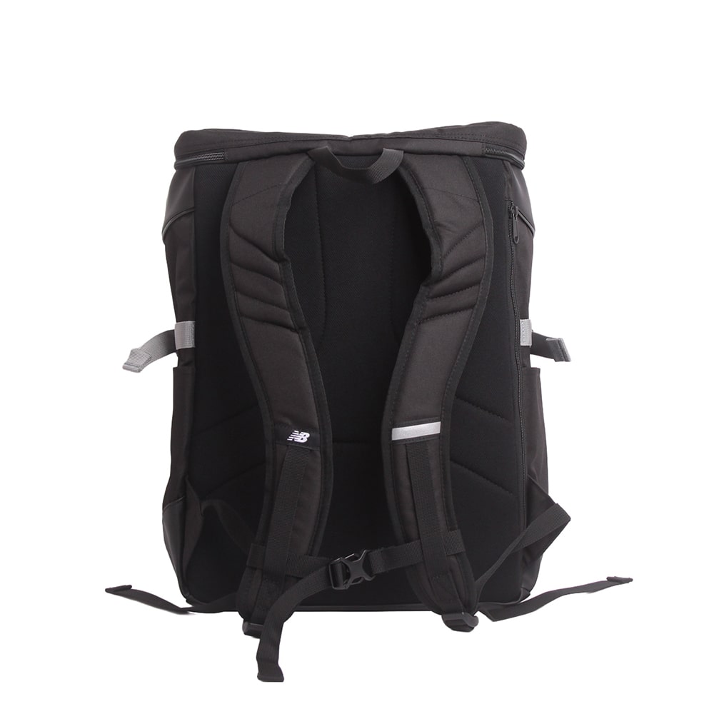 【NewBalance】<br>グラデーションロゴ撥水ボックスリュック 32L　AC9667M