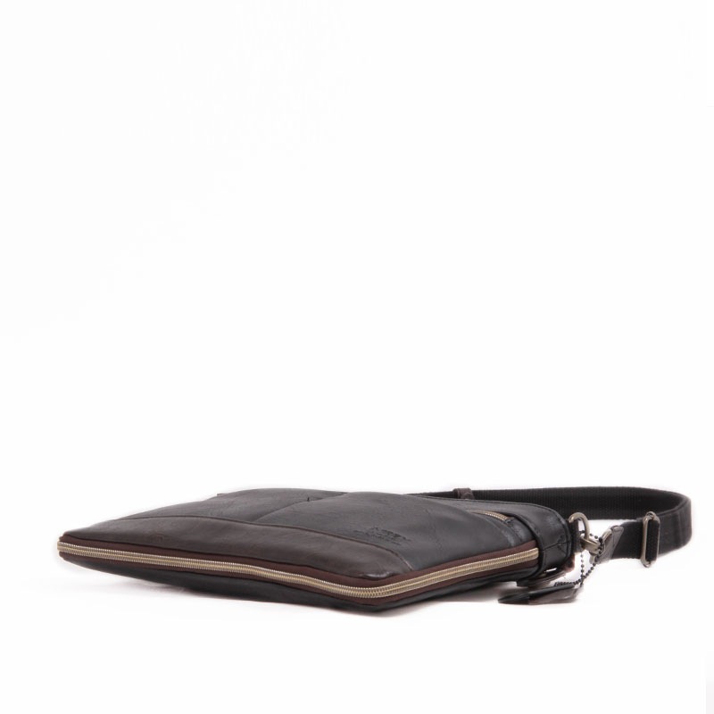 【AVIREX】　ヴィンテージ風サコッシュショルダーバッグ　AX2030