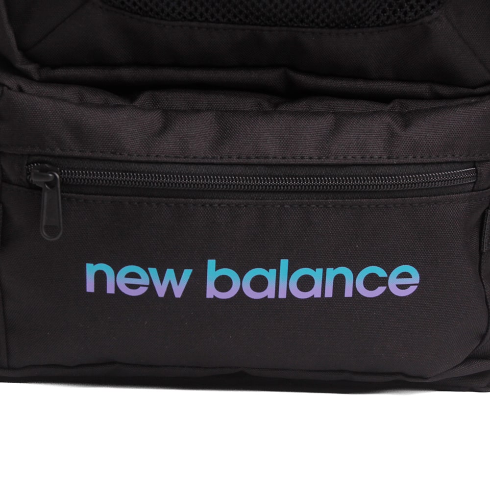 【NewBalance】<br>グラデーションロゴDAY PACK 32L　AC13490