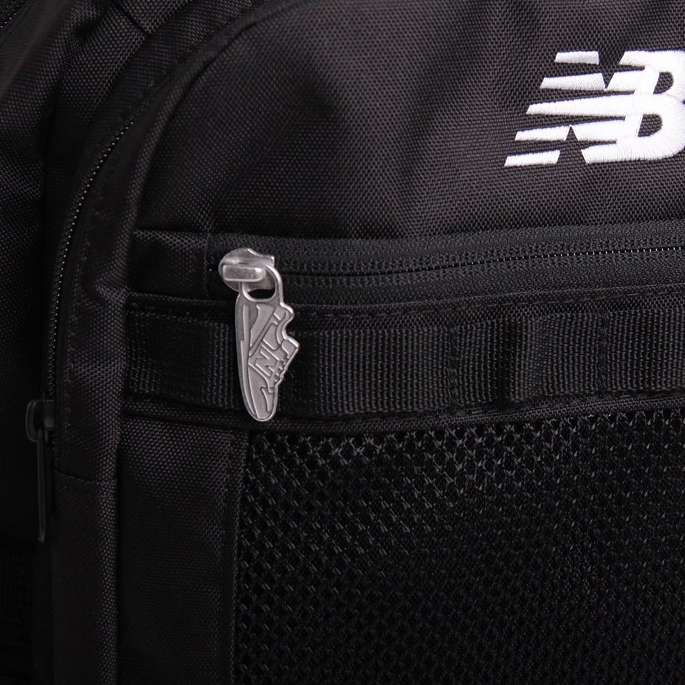 【NewBalance】<br>ポーチ付きDAY PACK 32L　AC5329H