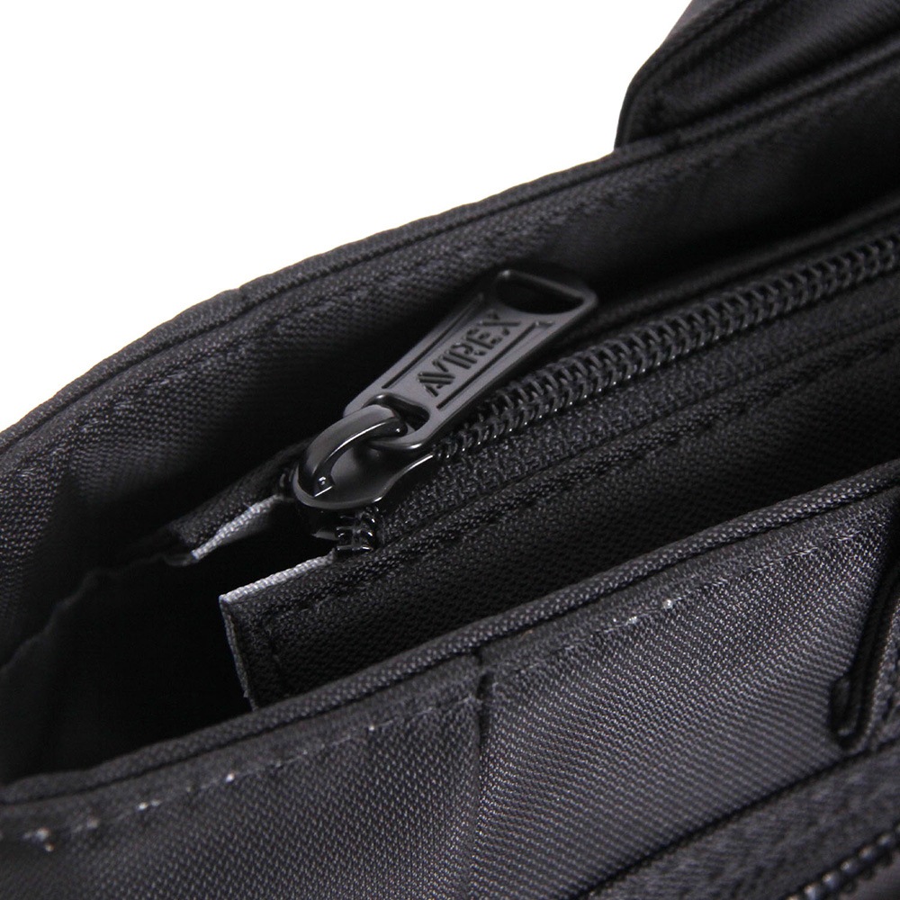 ≪Lightning（ライトニング）掲載商品≫<br>【AVIREX】<br>ソリッドミニトート AX2057