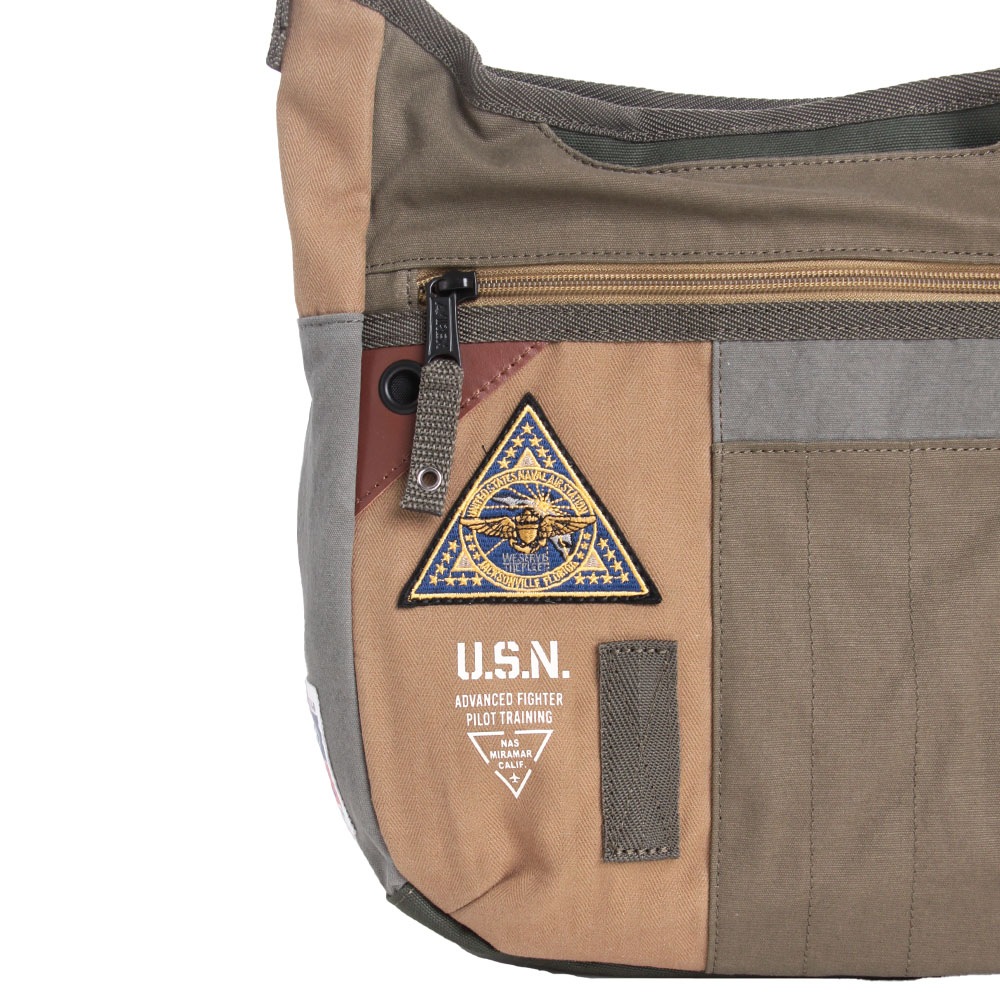 ≪Lightning（ライトニング）掲載商品≫<br>【AVIREX】<br>TOPGUN3 ショルダーバッグ AX1170N