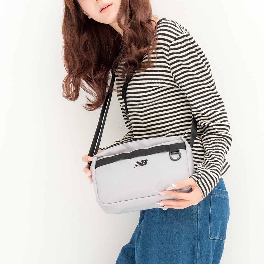 【NewBalance】<br>ミニショルダーバッグ　AC37626