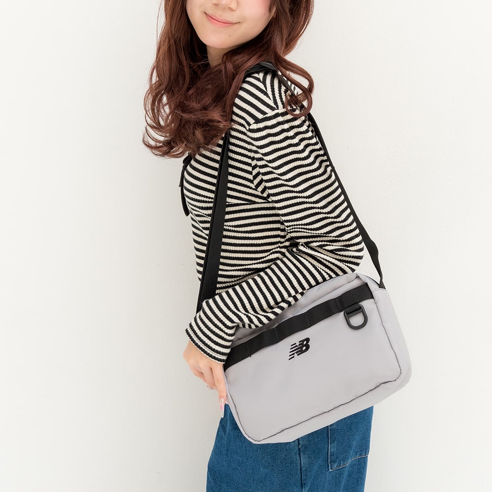 【NewBalance】<br>ミニショルダーバッグ　AC37626