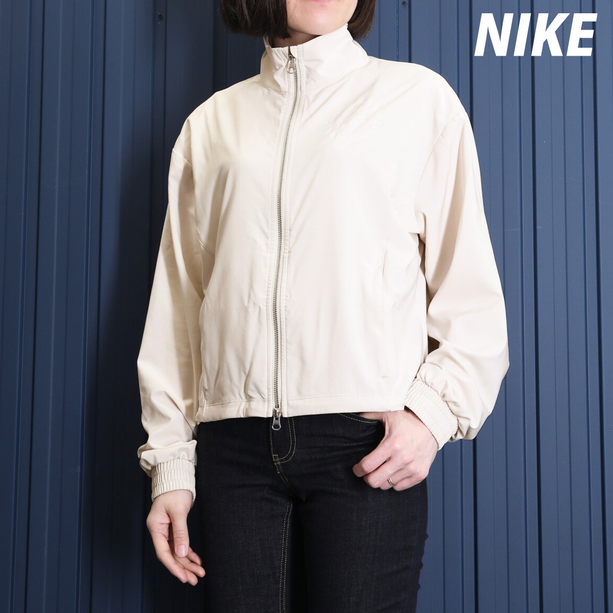ナイキ ワン ウインドジャケット 上 レディース NIKE 薄手 吸汗 速乾 ドライ HV5010 薄茶色 ベージュ