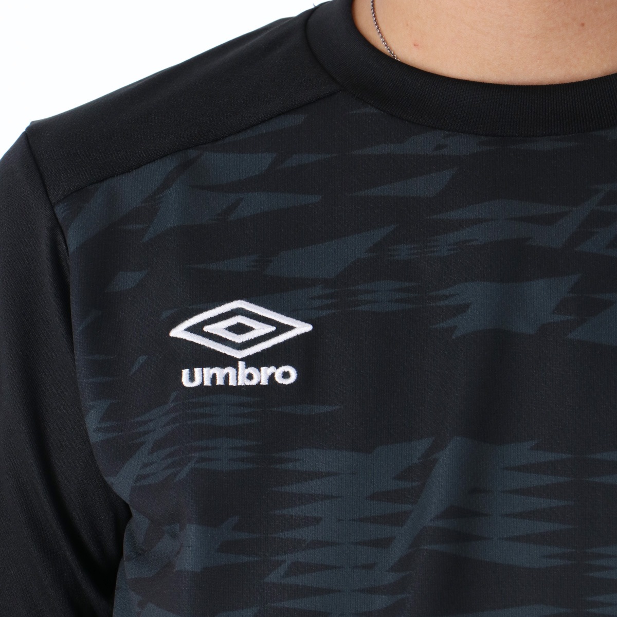 umbro サッカーシャツとショーツセット サイズ0 umbro 半袖Tシャツ ハーフパンツ 上下 メンズ セットアップ