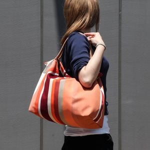 NEW�ڥե�������ϡۡ�U398�ۥ��եȥȡ��� Sunbrella(�����롼 �롼����/CAYROU Rouge)
