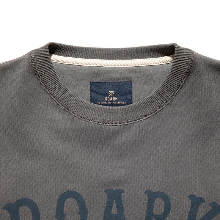 ������̵���ۥ������åȥȥ졼�ʡ� ���롼�ͥå� THE ROARK REVIVAL ����������Х��Х� MEDIEVAL LOGO CREW SWEAT RSWJ972 GRY ��������Ź������