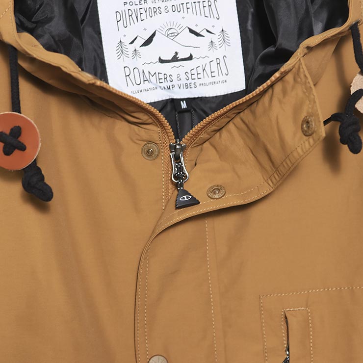 ������̵���ۥޥ���ƥ󥸥㥱�å� POLeR �ݡ��顼 60/40 WIDE MTN PARKA 243MCV0026 BEG ��������Ź������