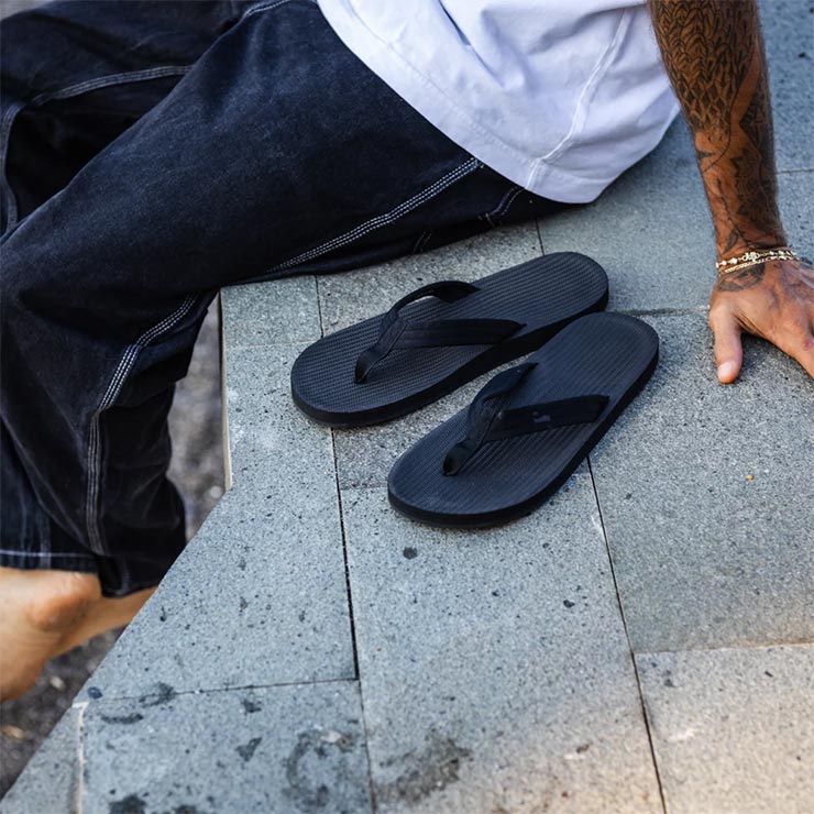 INDOSOLE ɥ  ӡ ȥ󥰥 Mens Easy Living Flip Flops BLK Ź