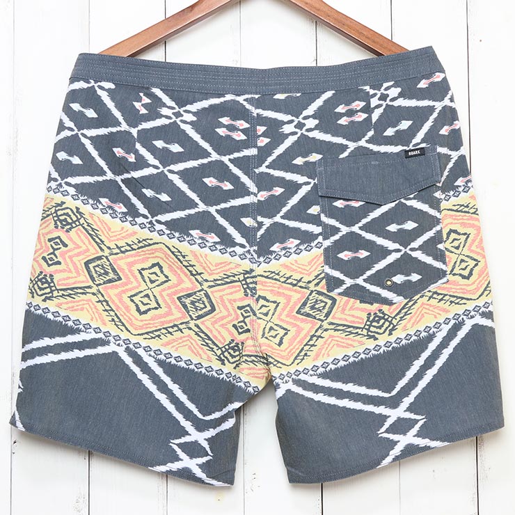 ������̵����THE ROARK REVIVAL ����������Х��Х� CHILLER BENI BOARDSHORTS 17��󥰥� �ܡ��ɥ��硼�� �����եѥ�� RB351