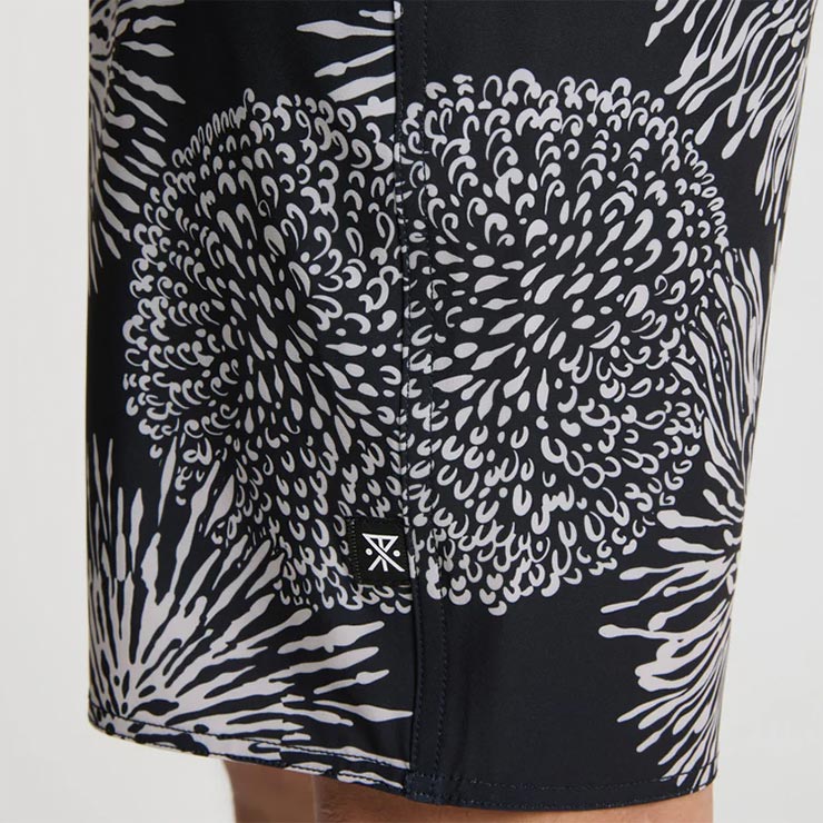 ROARK �������� �ܡ��ɥ��硼�� �����եȥ�󥯥� PASSAGE 18.5 BOARDSHORTS RB478-BFL ��������Ź������