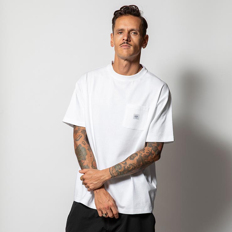 ̵ȾµT 9.3oz إӡ THE ROARK REVIVAL ХХ LABEL POCKET 9.3oz H/W TEE RTJHW1120-BLK 25SU Ź