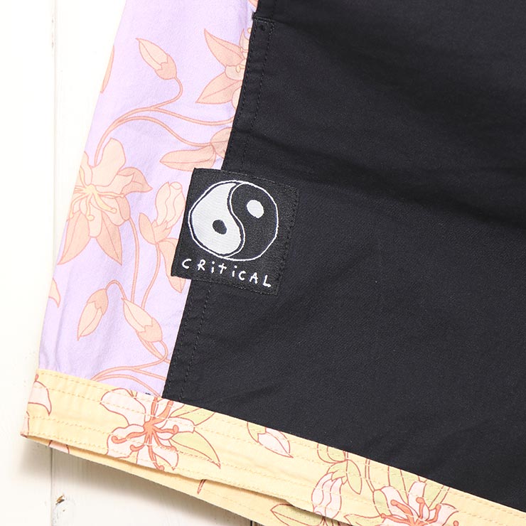 �ܡ��ɥ��硼�� �����եѥ�� Critical Slide ����ƥ����륹�饤�� TCSS �ƥ��������������� HUDGENS MIXED TAPE 17 BOARD SHORT BS24086