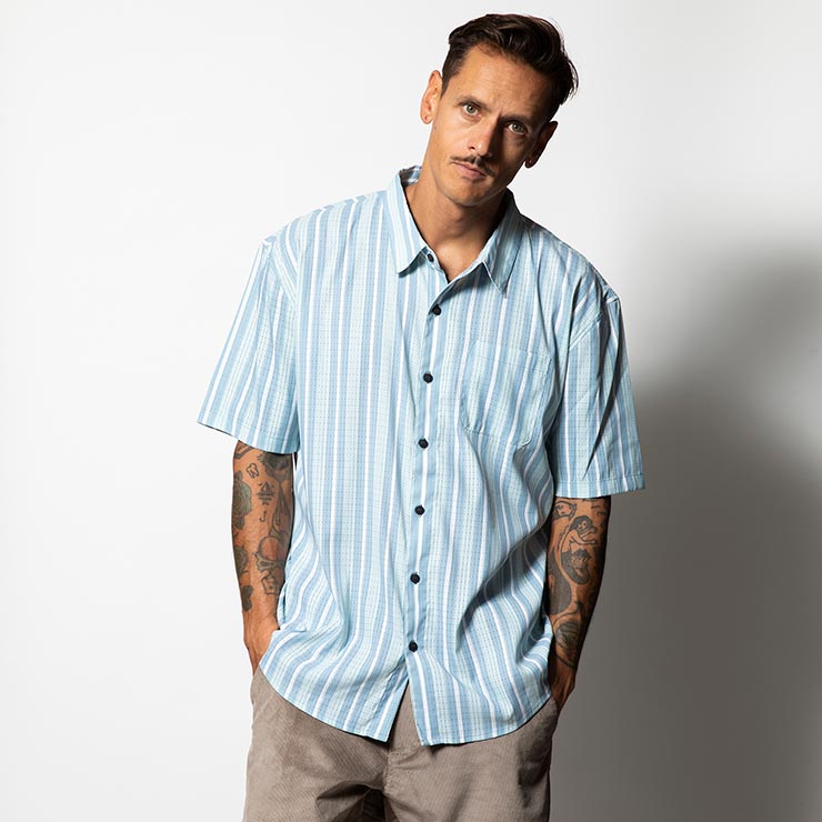 ̵Ⱦµ ® ۼȯ THE ROARK REVIVAL ХХ VERTICAL STRIPE BLESS UP SS RWJ1121-SRD 25SU Ź