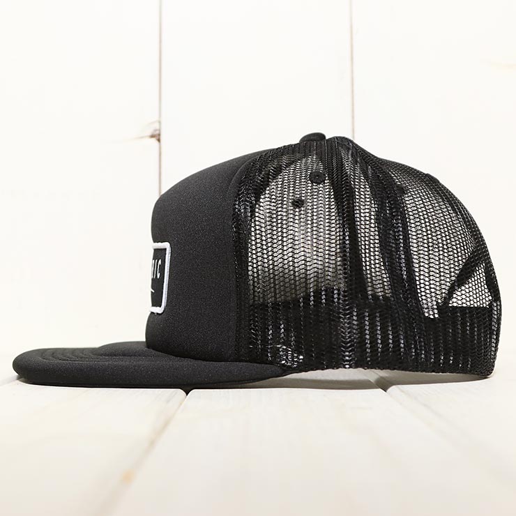 ������̵���ۥ�å��奭��å�  ˹�� ELECTRIC ���쥯�ȥ�å� UNDERVOLT PATCH 5PANEL TRUCKER HAT ECC11T BLK ��������Ź������