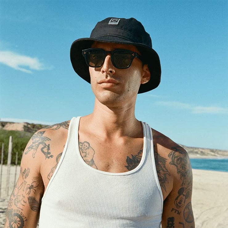 RAEN Optics �졼�� �쥤�� ���󥰥饹 RUNE Recycled Black Green Polarized �и���� �ݥ�������� ��� ��ǥ����� 100U232RUN-S762-48 ��������Ź������