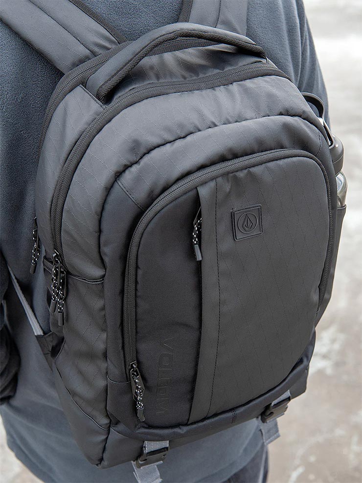 ̵ۥХåѥå VOLCOM ܥ륳 륳 VENTURE BACKPACK BLK VMXX00HMEA Ź