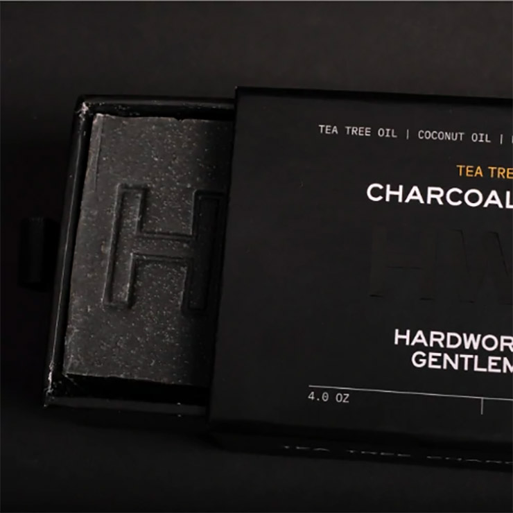 и Ф  ˥å HARDWORKING GENTLEMEN ϡɥ󥰥ȥ TEA TREE CHARCOAL SOAP