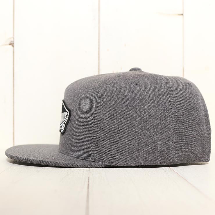 送料無料】スナップバックキャップ 帽子 VANS ヴァンズ CLASSIC PATCH