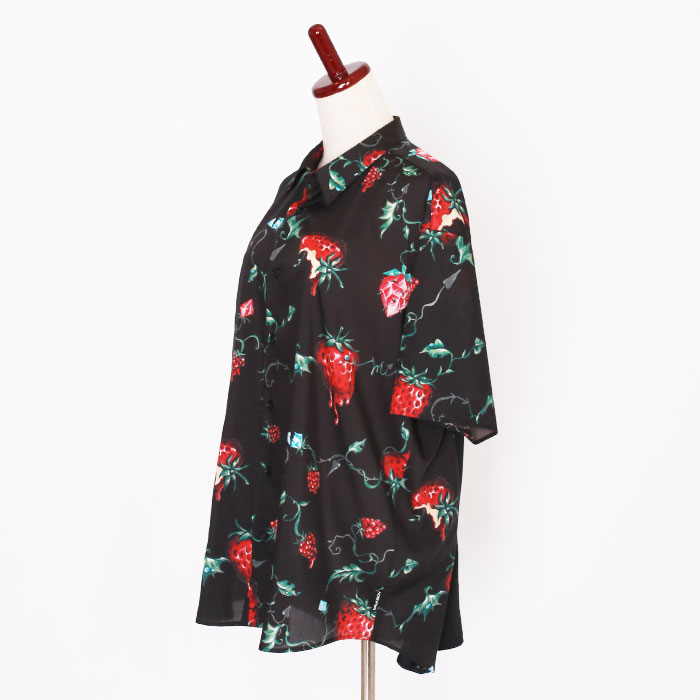 MILKBOY(ミルクボーイ) DEVIL BERRY シャツ-Luke and Stella セレクトショップ 新品/送料無料 ミルク トラバストーキョー MILKBOY シャツ デビル ベリー イチゴ シャツ/ブラウス(半袖/袖なし)