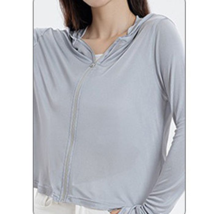 シルク ラッシュガード パーカー フード付きカーディガン 指穴付き シルク27％ UVカット 紫外線カット 吸湿 保湿 蒸れにくい 肌に優しい 天然素材 冷え防止 冷え性 寒さ対策 風邪予防 汗取り ノンアイロン 美肌 防臭 プレゼント ギフト 京都 春夏 涼しい