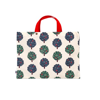 マチが25cmありますよバッグ　北欧デザイナー生地で 生地 北欧風（バッグ｜バッグ・小物・ブランド雑貨）の通販
