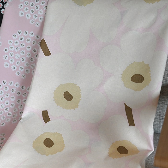 �����ϡ�2026SS �ޥ��å� ���� marimekko MINIUNIKKO �ԥ��˥��˥å� ������ԥ󥯡ߥ��եۥ磻�ȡߥ��꡼�� [col.315]   ��