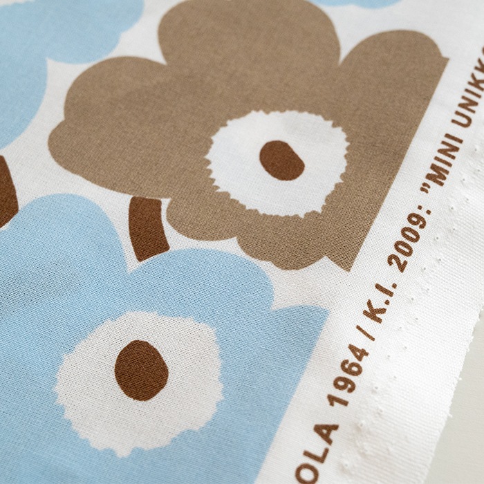 �����ϡۥޥ��å� ���� marimekko MINIUNIKKO �ߥ˥��˥å� �饤�ȥ֥롼�ߥ֥饦�� No.76414 [col.178]��