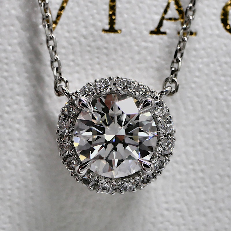 《受注》１ctラボグロウンダイヤモンドラウンドヘイローネックレス