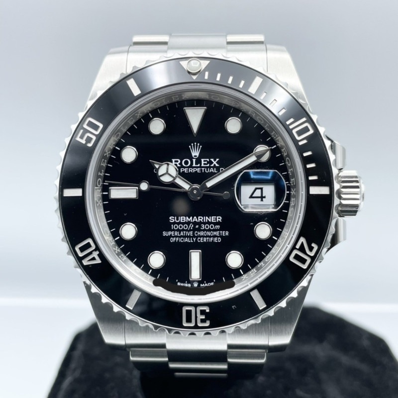 ロレックス サブマリーナデイト 126610LN ブラック 41mm