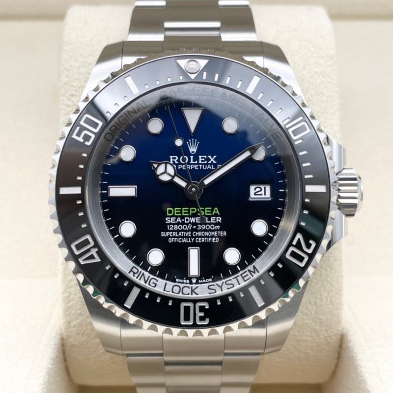 ロレックス シードゥエラーディープシー 136660 Dブルー オイスターブレスレット 44mm