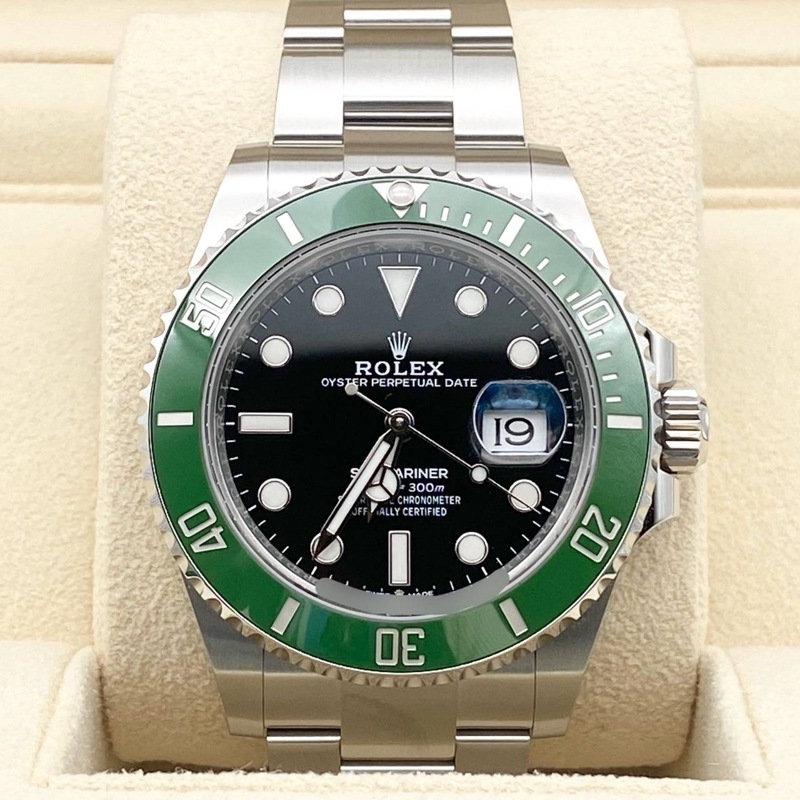 ロレックス サブマリーナ デイト 126610LV オイスターブレスレット ブラック グリーン 41mm