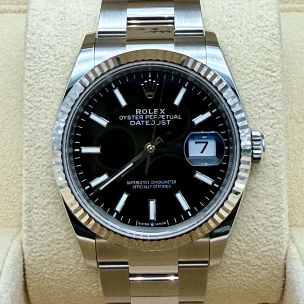 ロレックス デイトジャスト 126234 ブラック オイスターブレス 36mm