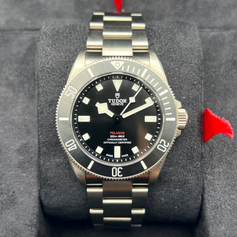 チューダー ペラゴス M25407N-0001 ブラック 39mm