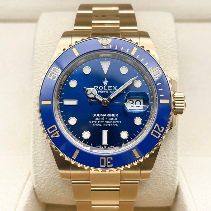 ロレックス サブマリーナ デイト 126618LB ブルー 41mm