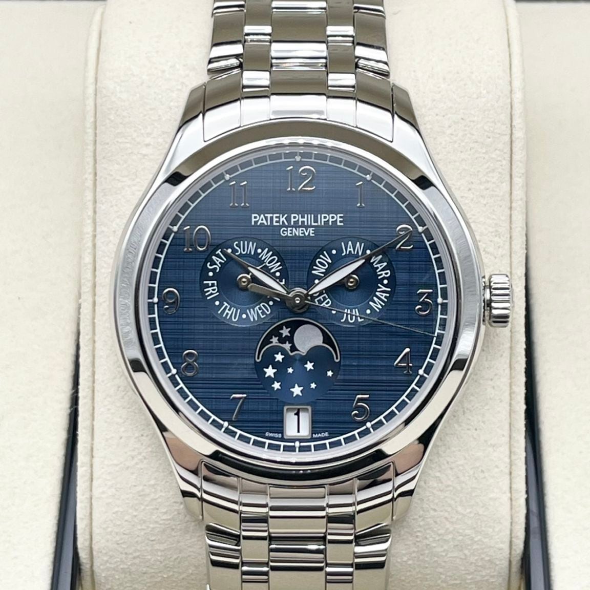 国内定価約830万円！】パテックフィリップ コンプリケーション 4947/1A