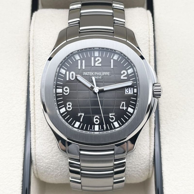 【希少！ディスコンモデル】パテックフィリップ アクアノート 5167/1A-001 ブラック 40.8mm