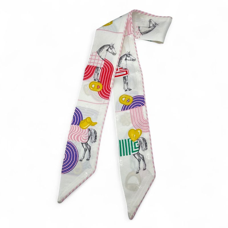 エルメス ツイリー ガルド ローブ ポップ Garde Robe Pop ホワイト シルク100％