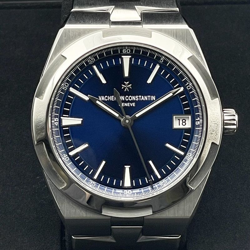 ヴァシュロンコンスタンタン オーヴァーシーズ 4500V/110A-B128 ブルー ステンレススチール 41mm