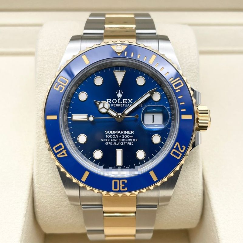 ロレックス サブマリーナーデイト 126613LB ロイヤルブルー 41mm