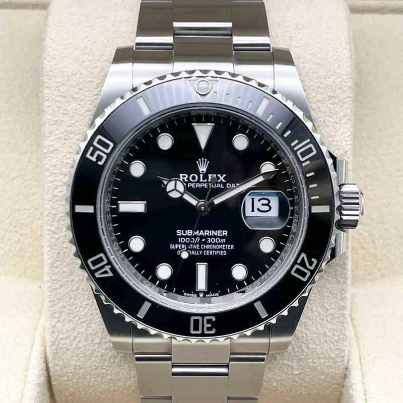 ロレックス サブマリーナデイト 126610LN ブラック 41mm