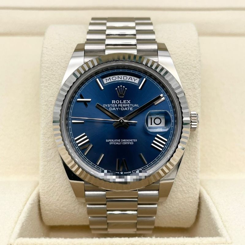 ロレックス デイデイト 228239 ブルーローマン ホワイトゴールド 40mm