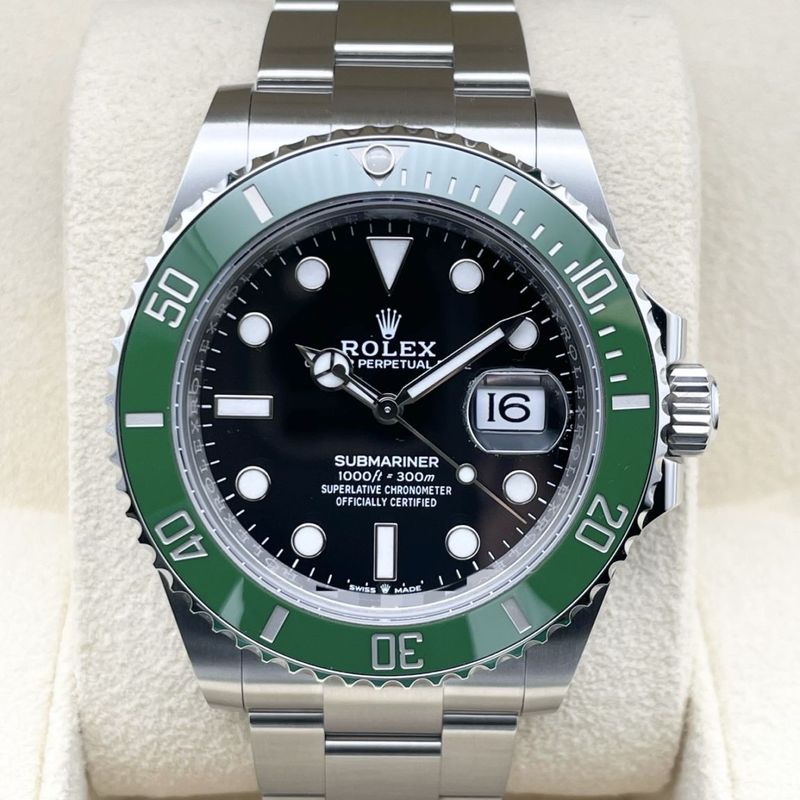 ロレックス サブマリーナ デイト 126610LV ブラック 41mm