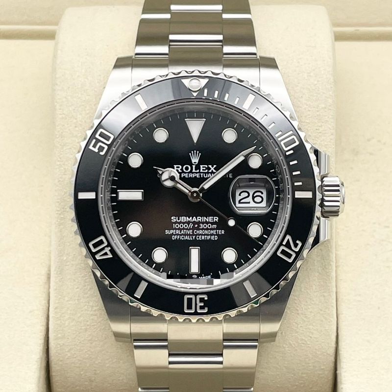 【保証書日付25年12月】 ロレックス サブマリーナーデイト 126610LN ブラック 41mm