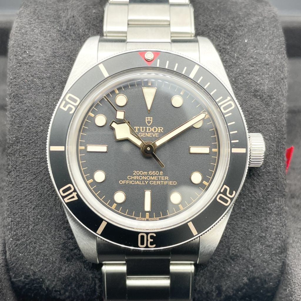 OHARU【プロフ必読】ページ 保証書日付2025年9月！】【定価約61万円！】チューダー ブラックベイ