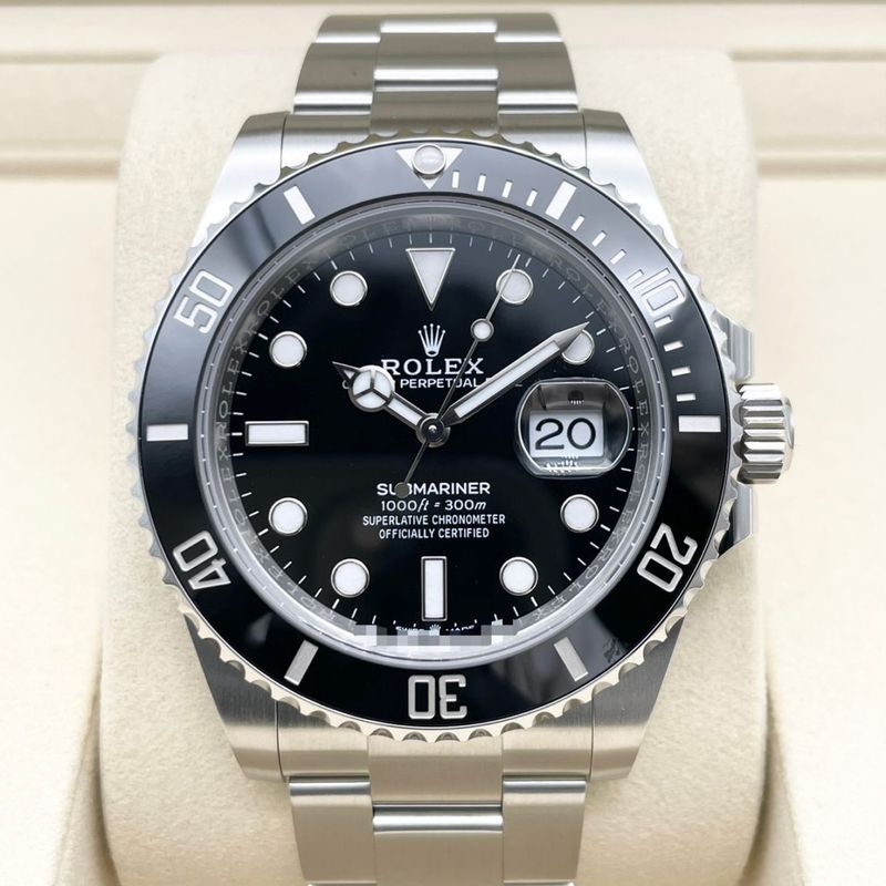 ロレックス サブマリーナーデイト 126610LN ブラック 41mm