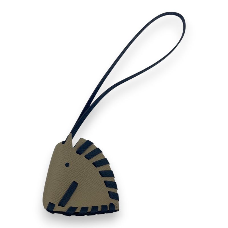 エルメス ペガサスチャーム PM ノワール/エトゥープ W刻印 - ブランド