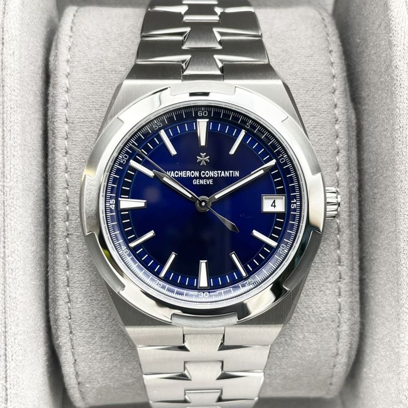 ヴァシュロンコンスタンタン オーヴァーシーズ 4520V/210A-B128 ブルー 41mm